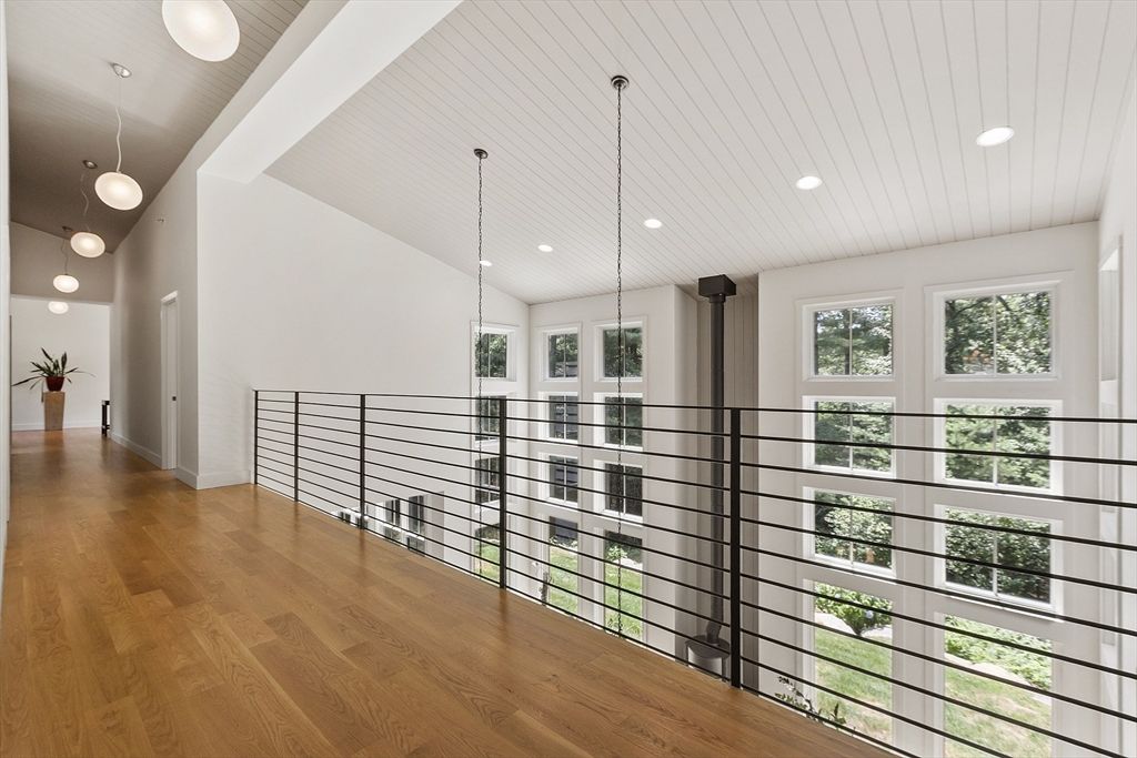 Interior, Pendant Lights, Recessed Lighting, Wood Texture Flooring