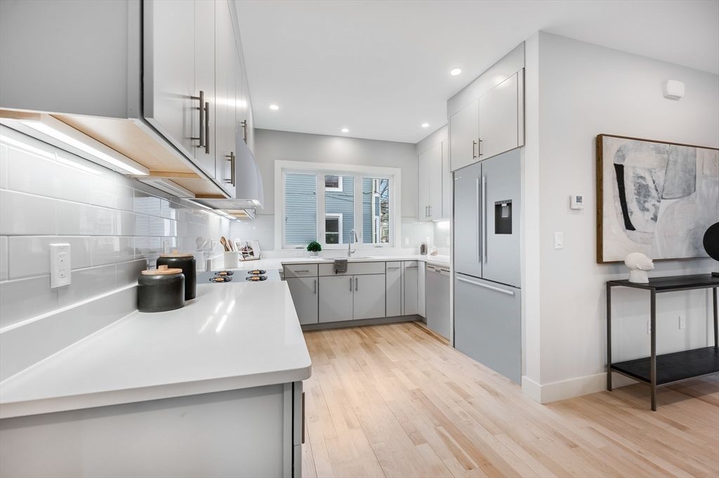 Interior, Kitchen, Recessed Lighting, Wood Texture Flooring