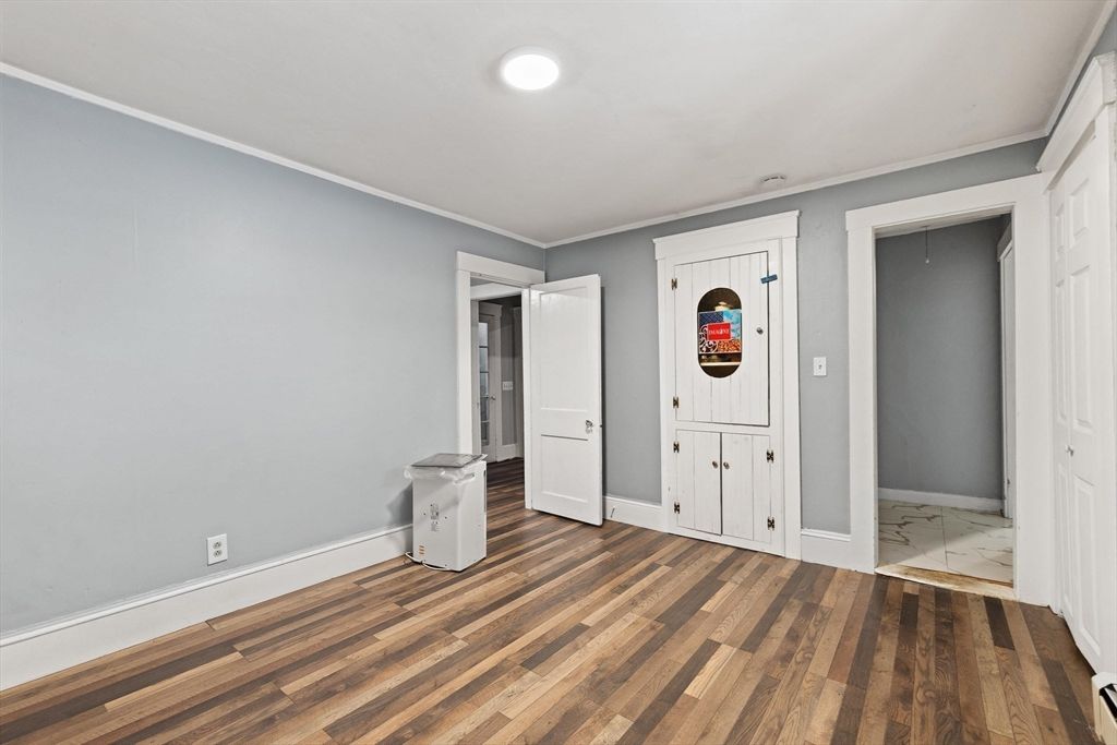 Empty room, Interior, Marble, Recessed Lighting, Wood Texture Flooring