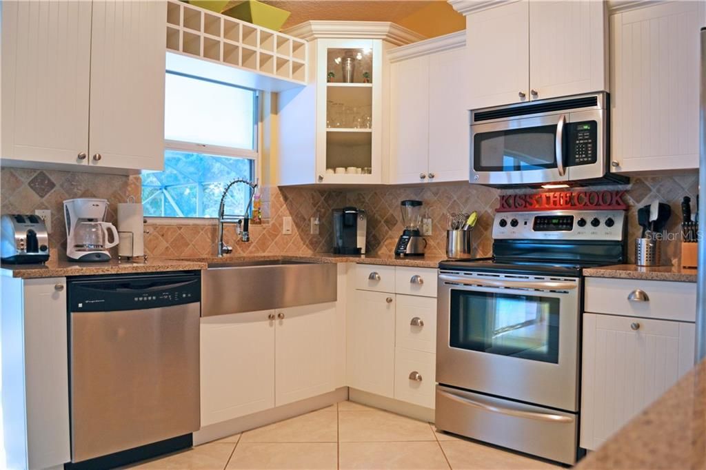 Interior, Kitchen, Stainless Steel Appliances