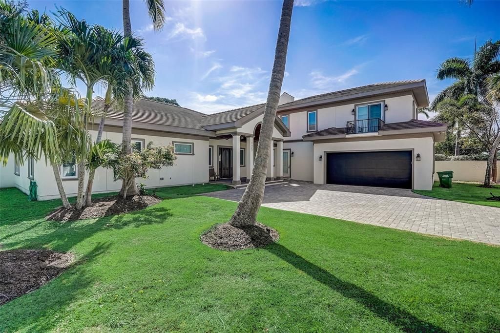 Attached, Backyard, Exterior, Facade, Ranch