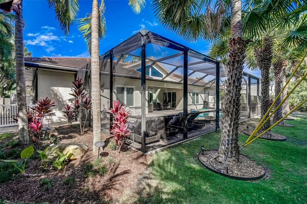 Backyard, Exterior