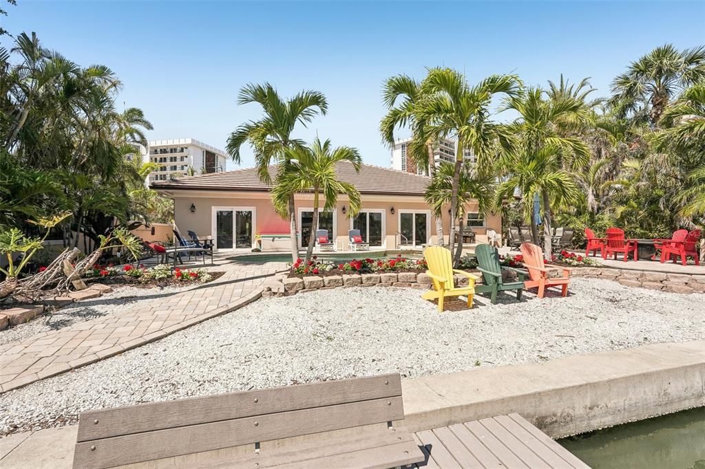 Backyard, Exterior