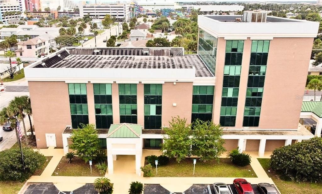 Exterior, Drone