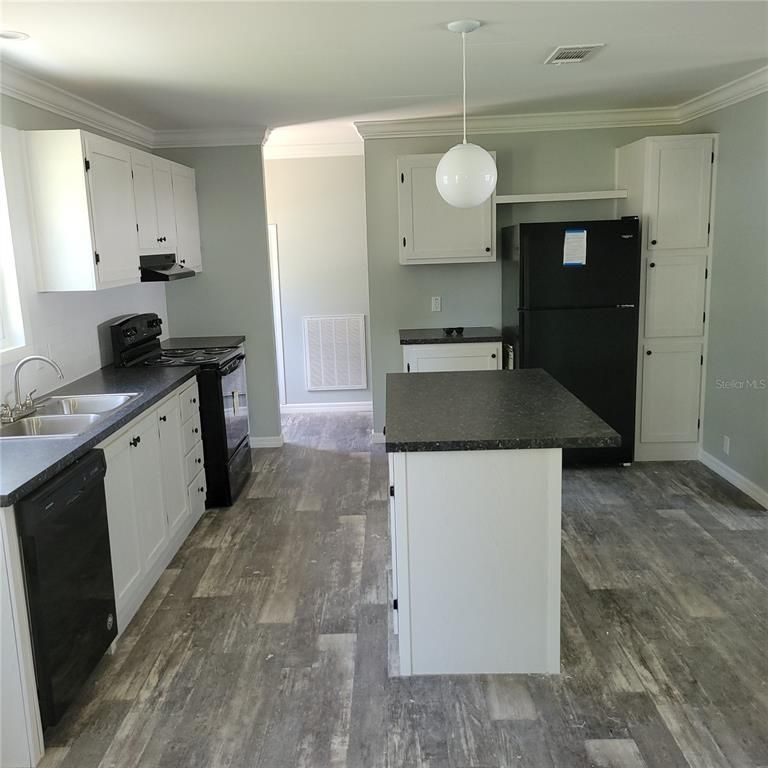 Interior, Kitchen, Pendant Lights, Wood Texture Flooring