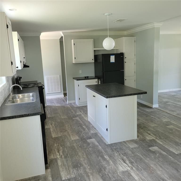 Interior, Kitchen, Pendant Lights, Wood Texture Flooring