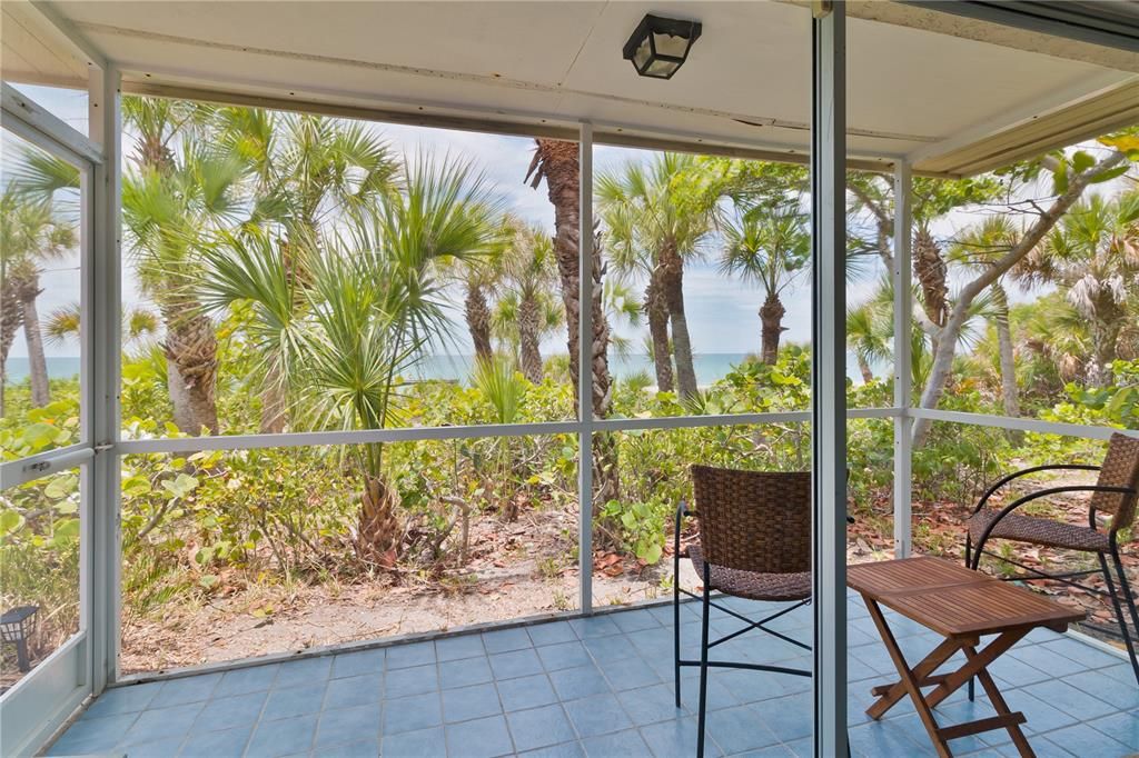 Interior, Sun Room, Water