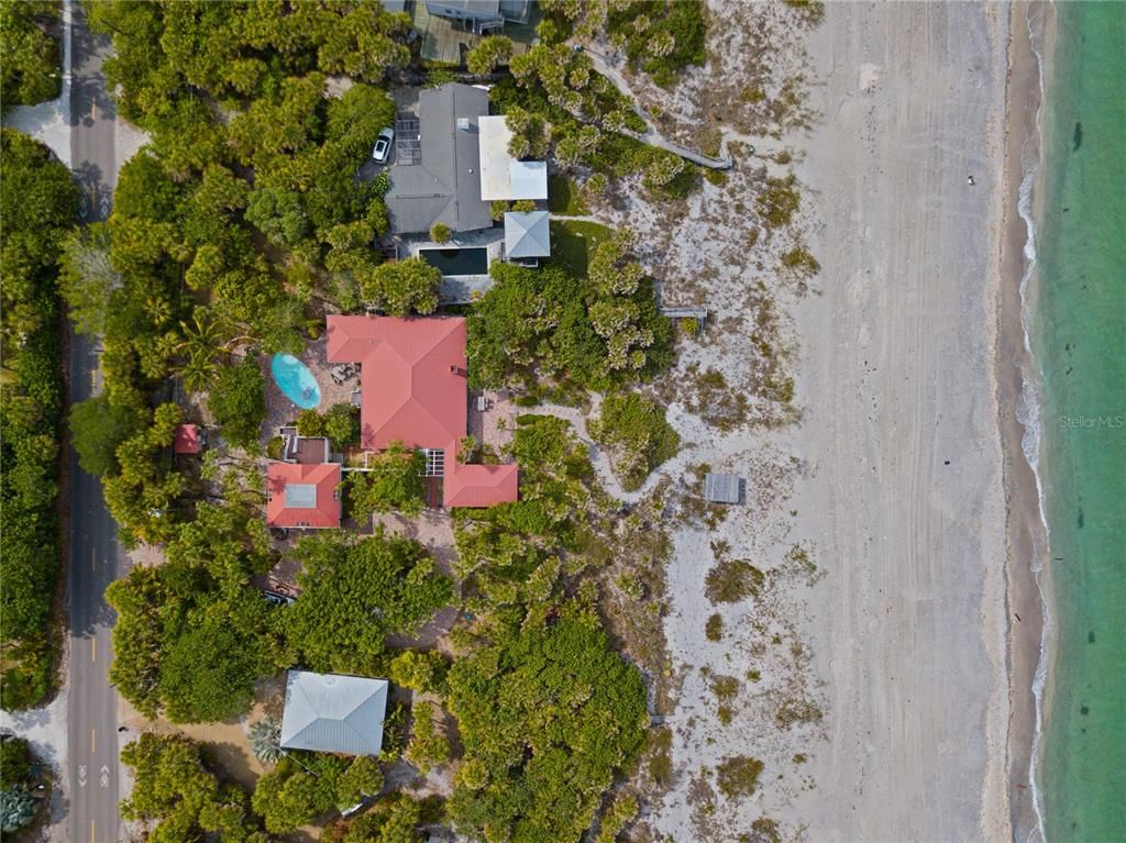 Exterior, Drone