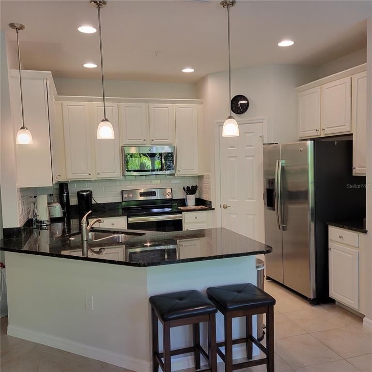 Interior, Kitchen, Pendant Lights, Recessed Lighting, Stainless Steel Appliances
