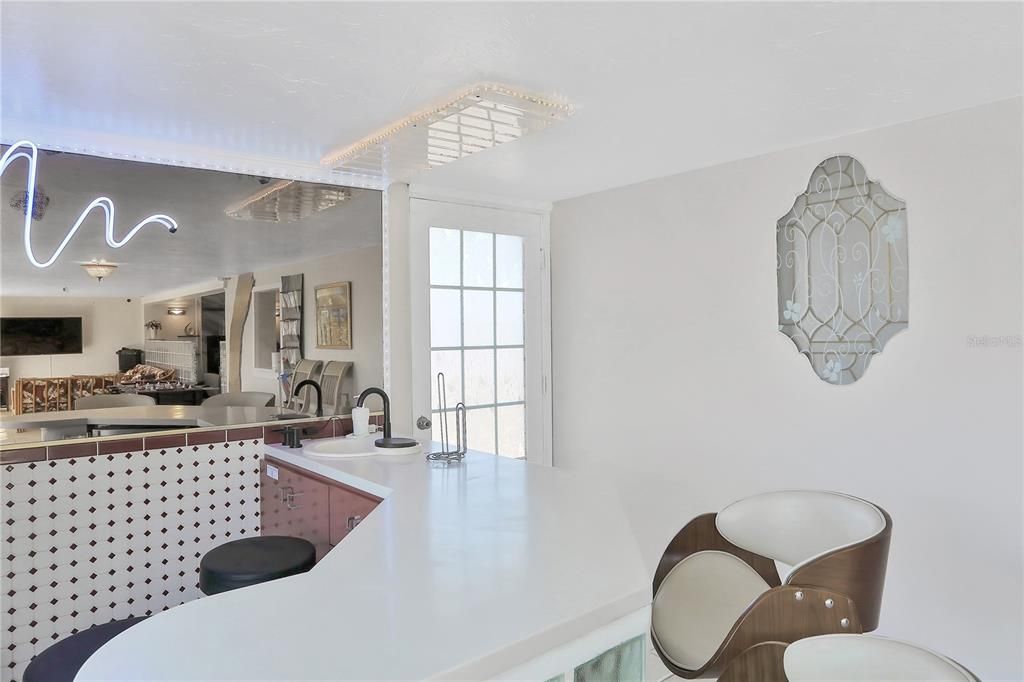 Interior, Kitchen, Ceramic Tile, Pendant Lights