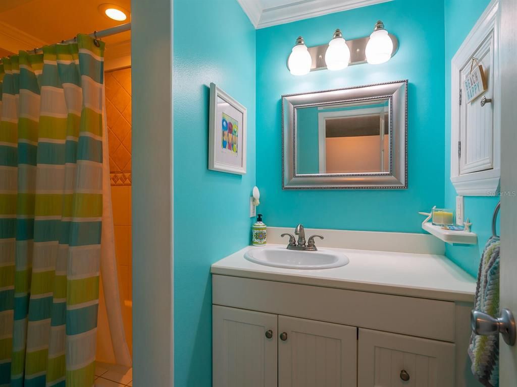 Bathroom, Interior, Recessed Lighting