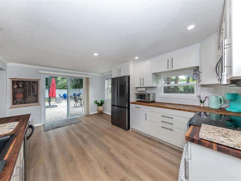 Interior, Kitchen, Recessed Lighting, Wood Texture Flooring