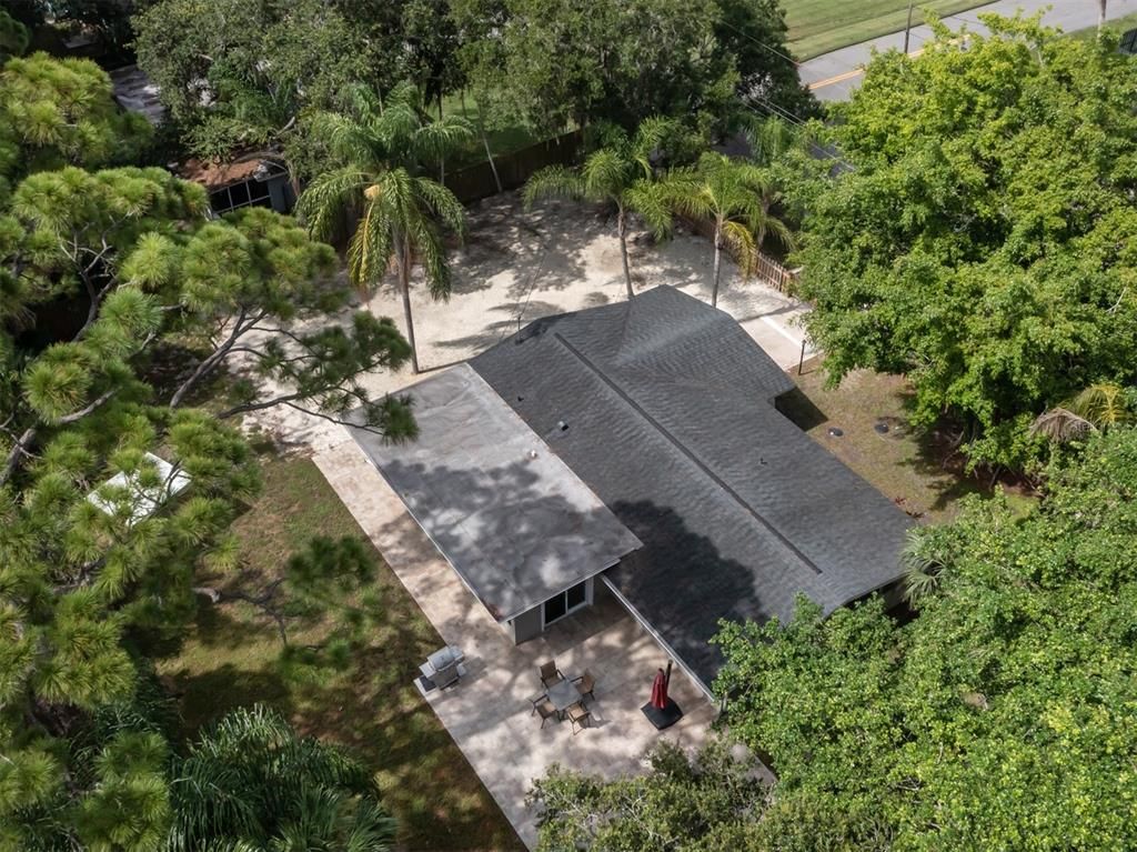 Exterior, Drone
