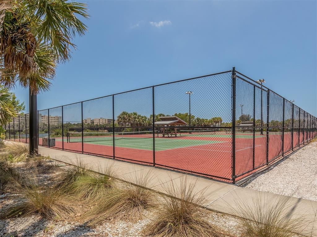 Exterior, Tennis Courts