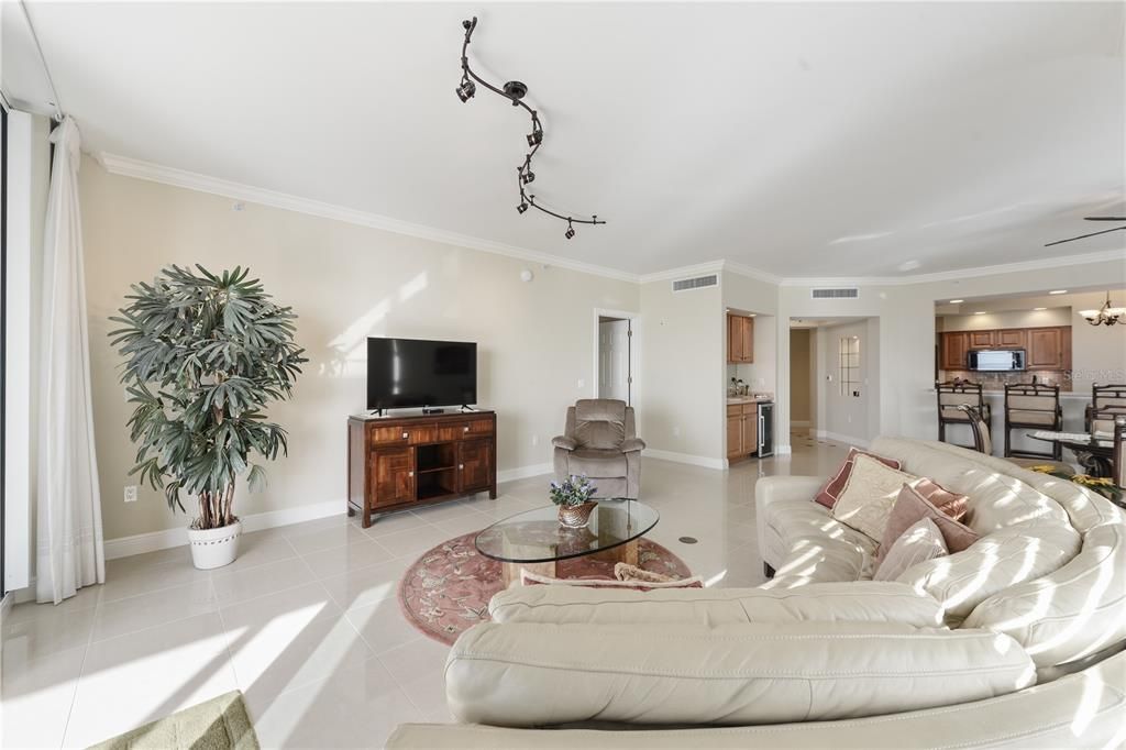 Dining room, Interior, Kitchen, Living room, Pendant Lights, Recessed Lighting