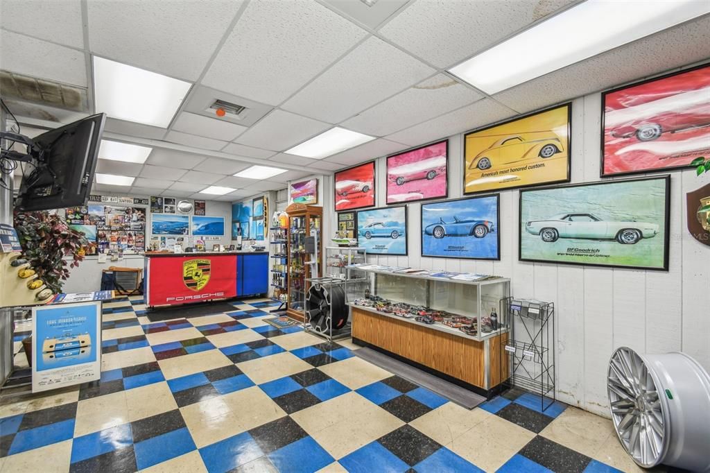 Interior, Recessed Lighting