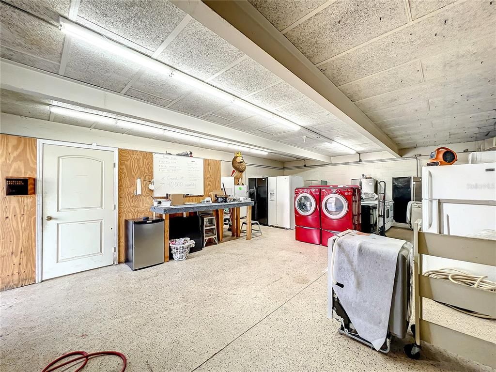 Interior, Washer, Wooden Walls