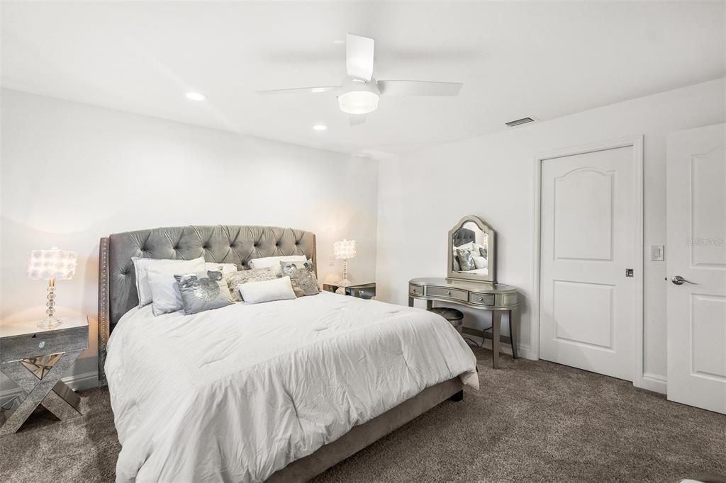 Bedroom, Interior, Recessed Lighting