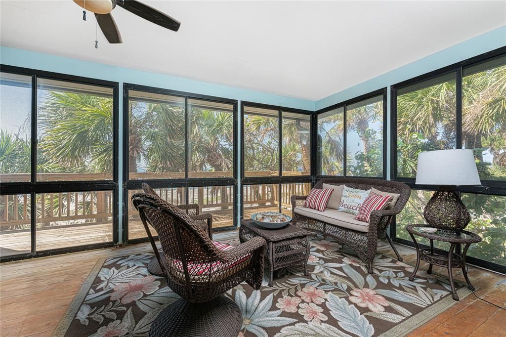 Interior, Living room, Sun Room, Wood Texture Flooring