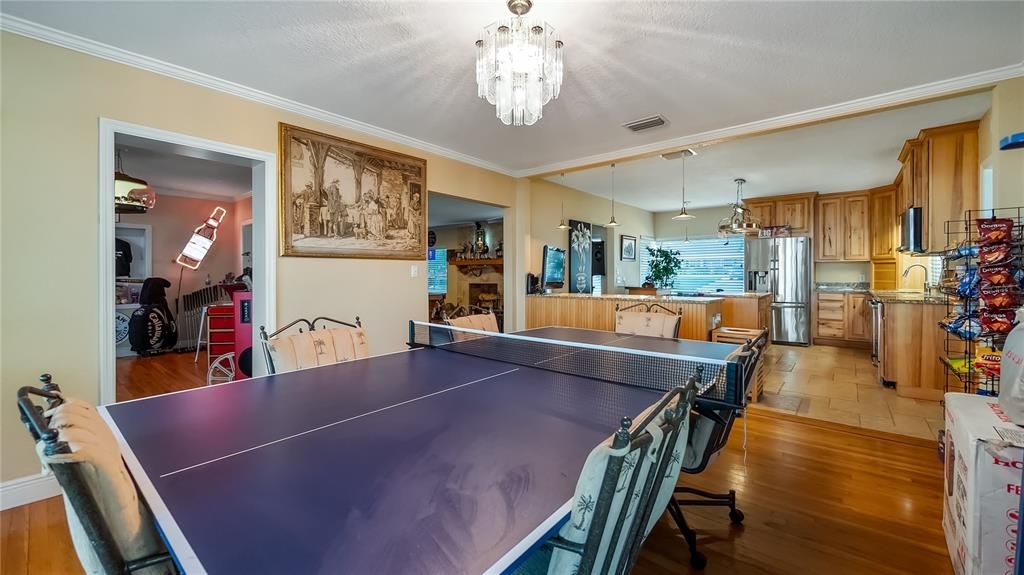 Chandelier, Dining room, Interior, Kitchen, Wood Texture Flooring