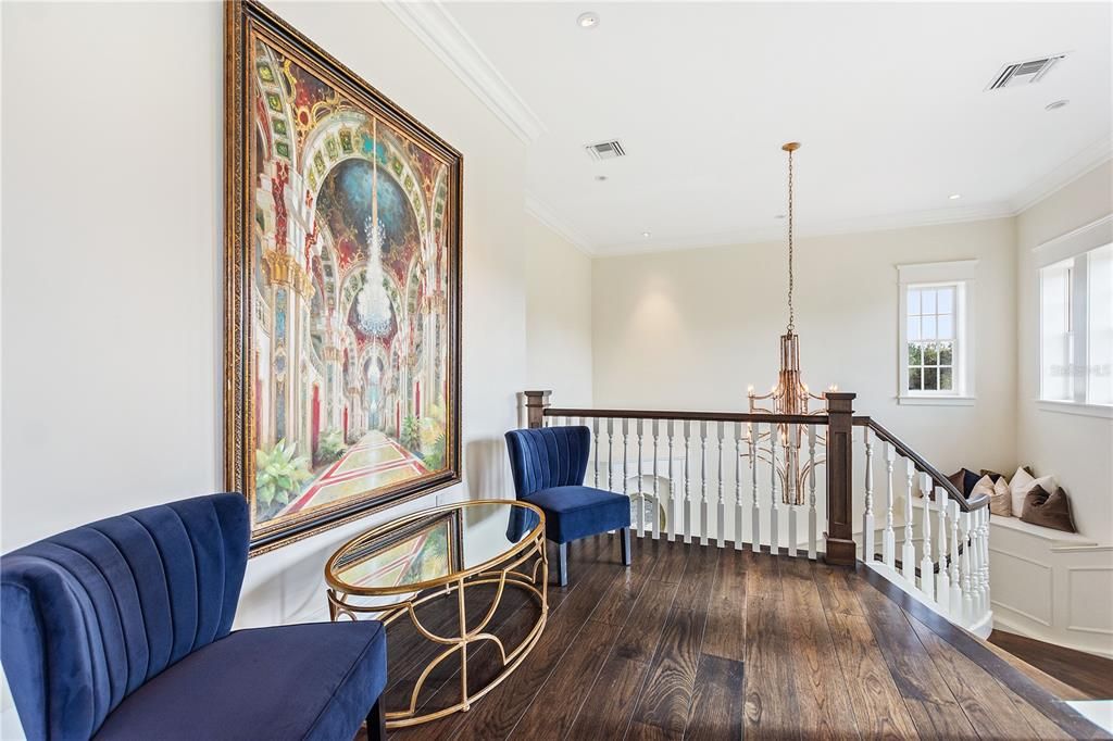 Interior, Pendant Lights, Recessed Lighting, Wood Texture Flooring