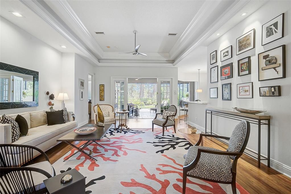Interior, Living room, Pendant Lights, Recessed Lighting, Wood Texture Flooring