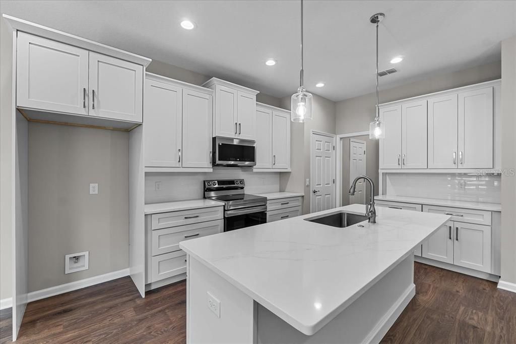 Interior, Kitchen, Pendant Lights, Recessed Lighting, Wood Texture Flooring