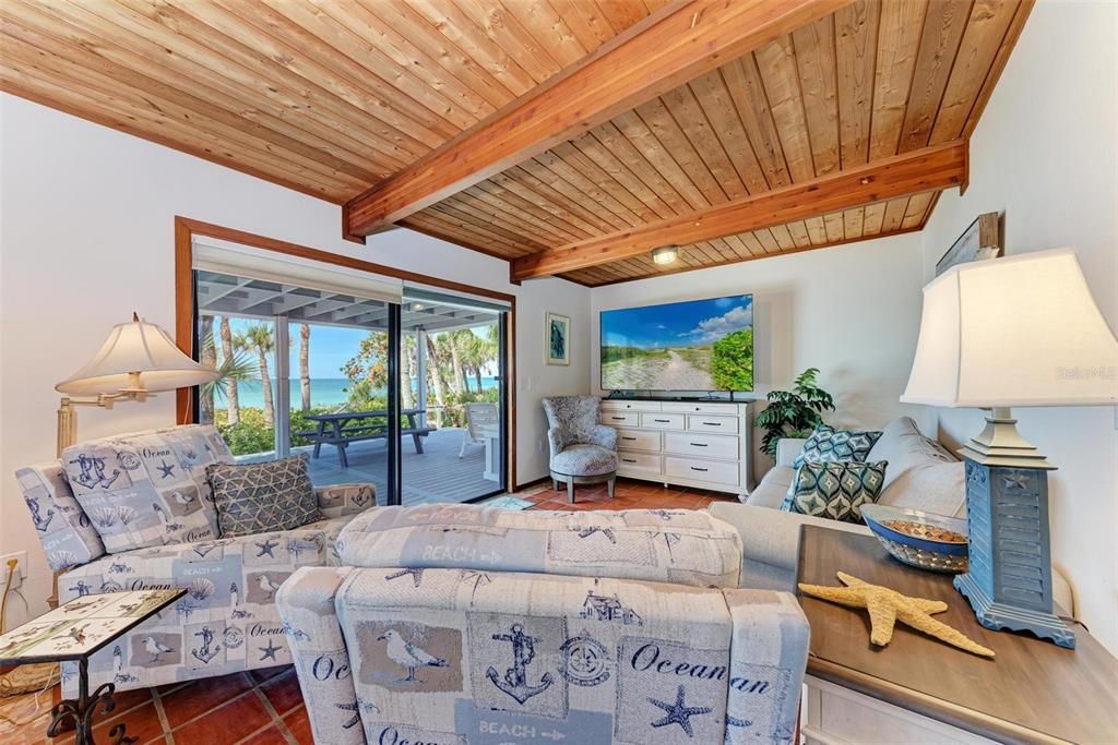 Interior, Living room, Water, Wooden Beams, Wooden Ceilings