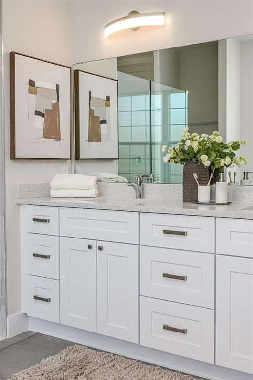 Bathroom, Dual Sink Vanities, Interior