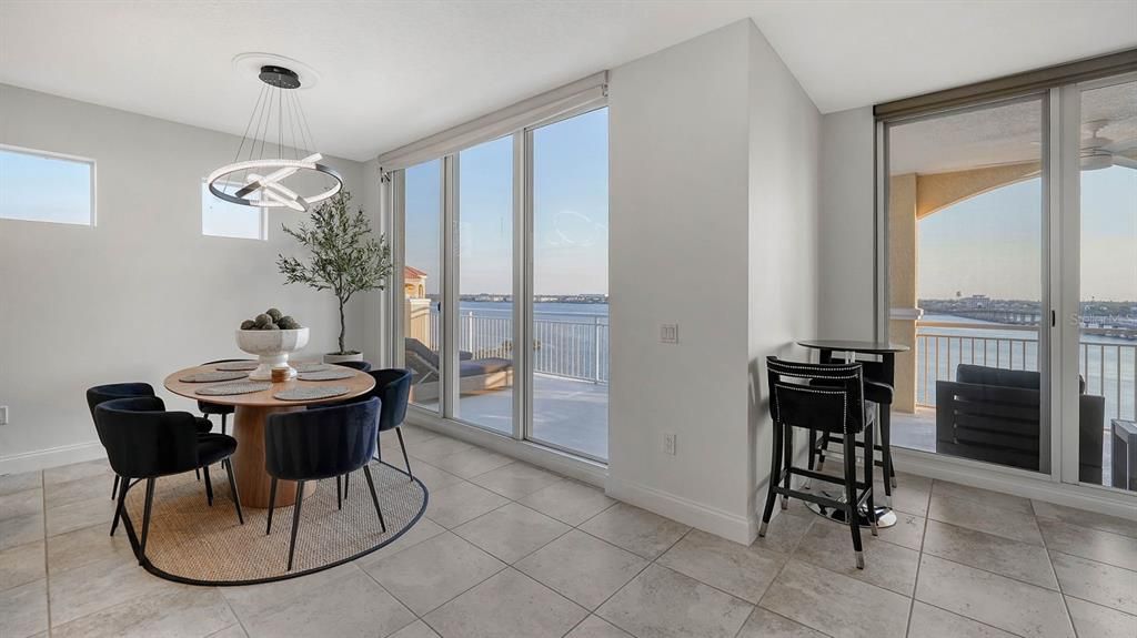 Dining room, Interior, Pendant Lights, Water
