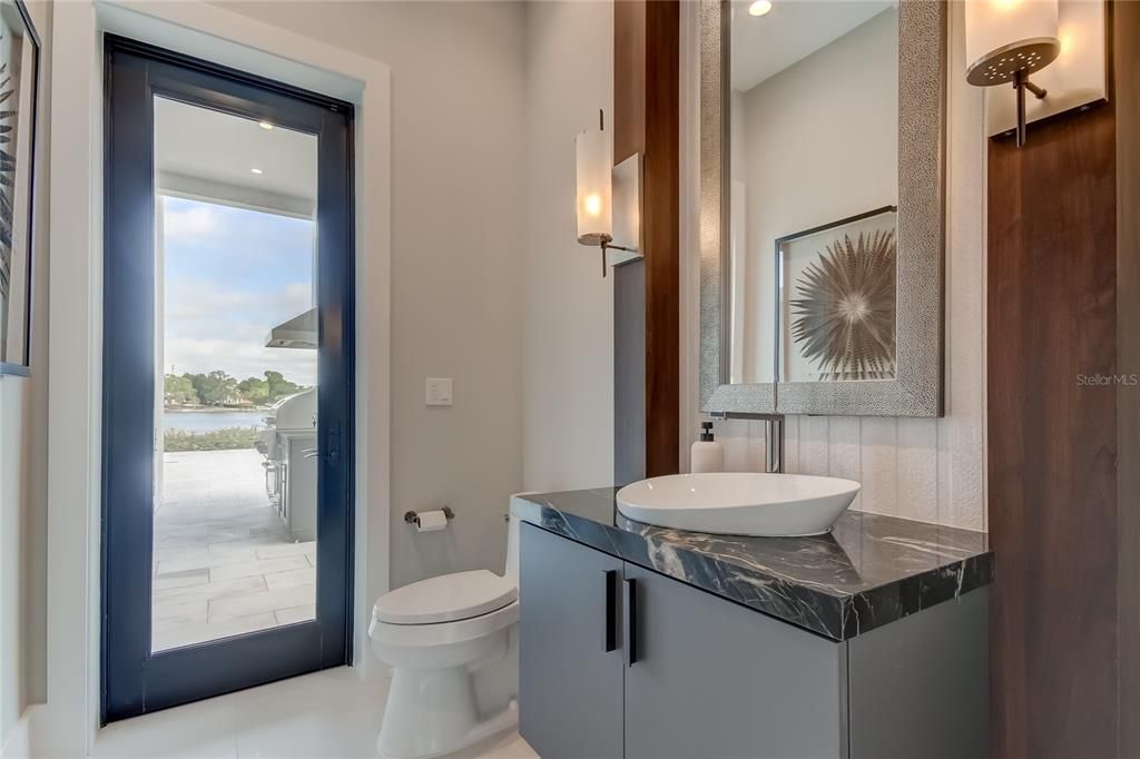 Bathroom, Interior, Recessed Lighting, Water