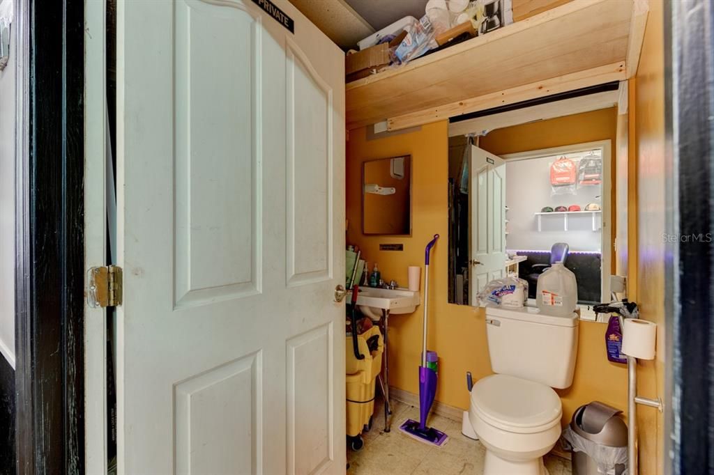 Bathroom, Interior