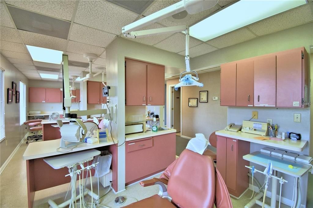 Home Office, Interior