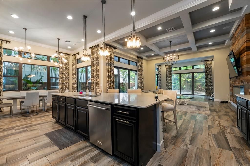 Chandelier, Dining room, Interior, Kitchen, Pendant Lights, Recessed Lighting, Wood Texture Flooring