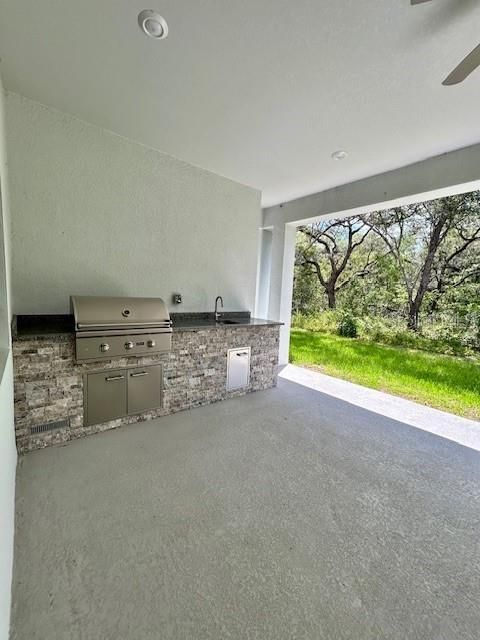 Exterior, Outdoor Kitchen