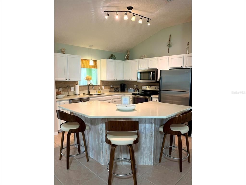 Interior, Kitchen, Stainless Steel Appliances
