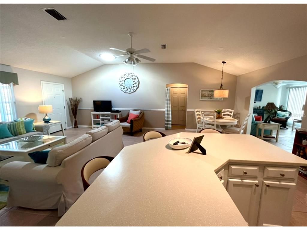 Dining room, Interior, Living room, Pendant Lights