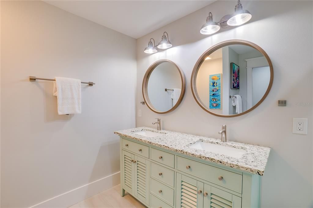 Bathroom, Dual Sink Vanities, Interior