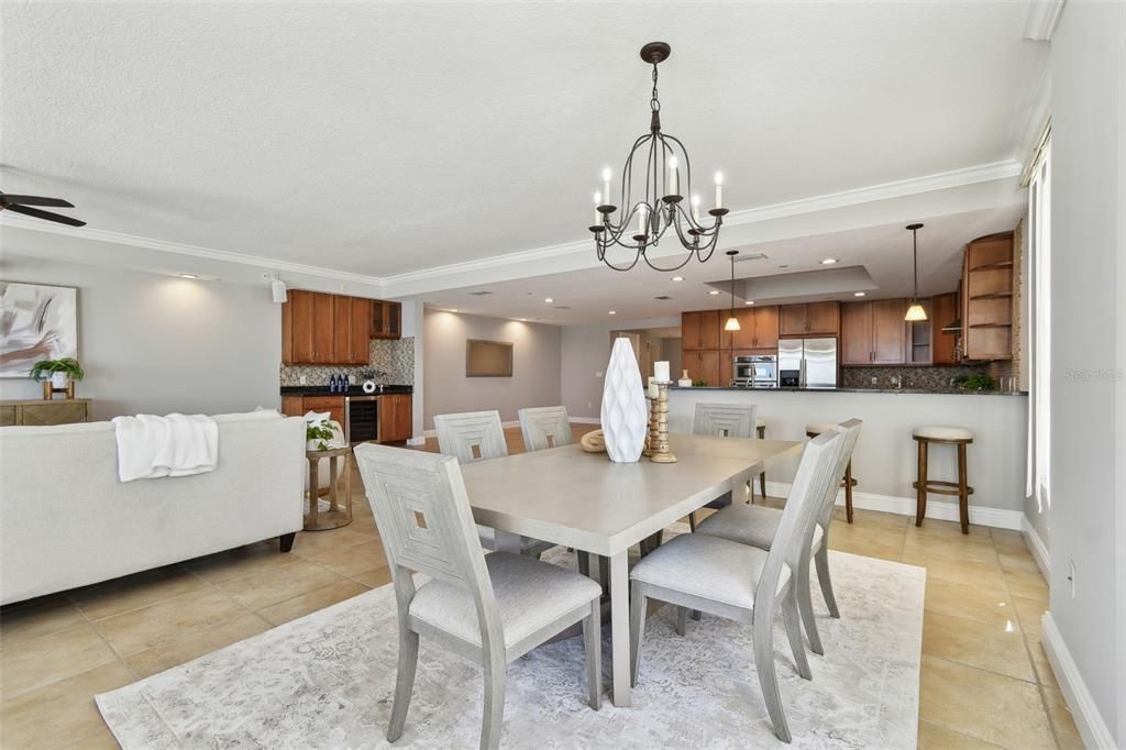 Chandelier, Dining room, Interior, Kitchen, Living room, Pendant Lights, Recessed Lighting