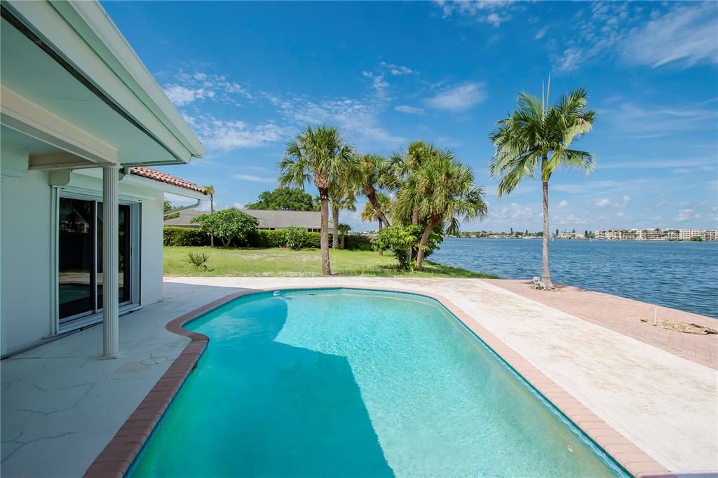 Exterior, Pool, Water