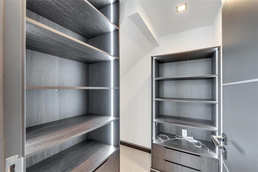 Interior, Recessed Lighting