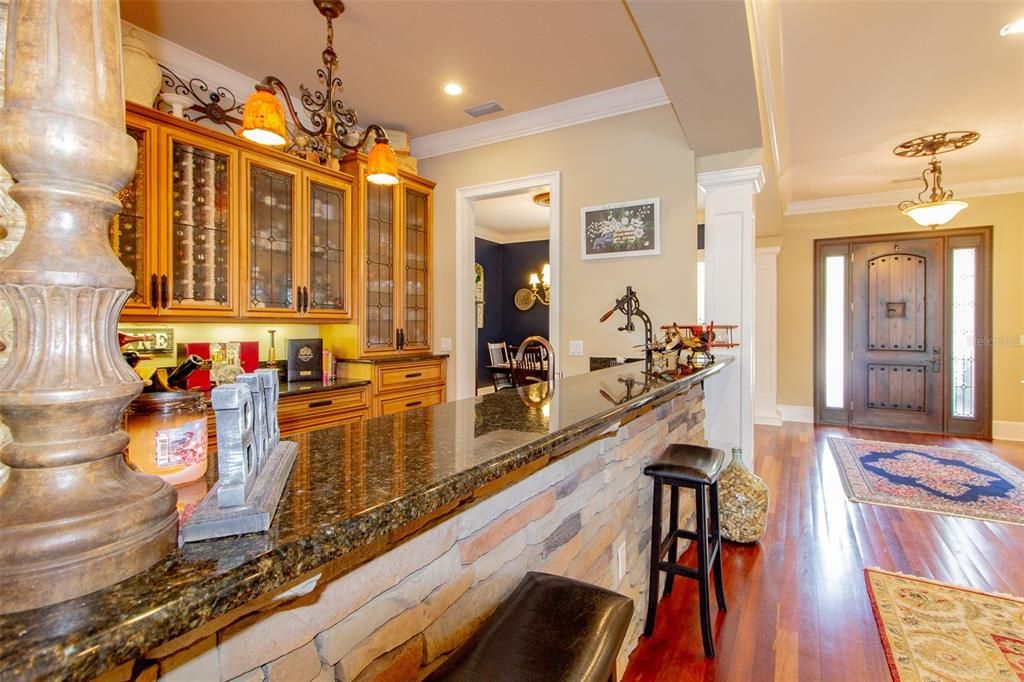 Interior, Pendant Lights, Recessed Lighting, Wood Texture Flooring