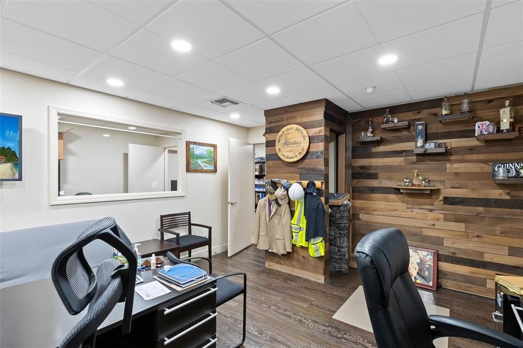 Interior, Recessed Lighting, Wood Texture Flooring, Wooden Walls