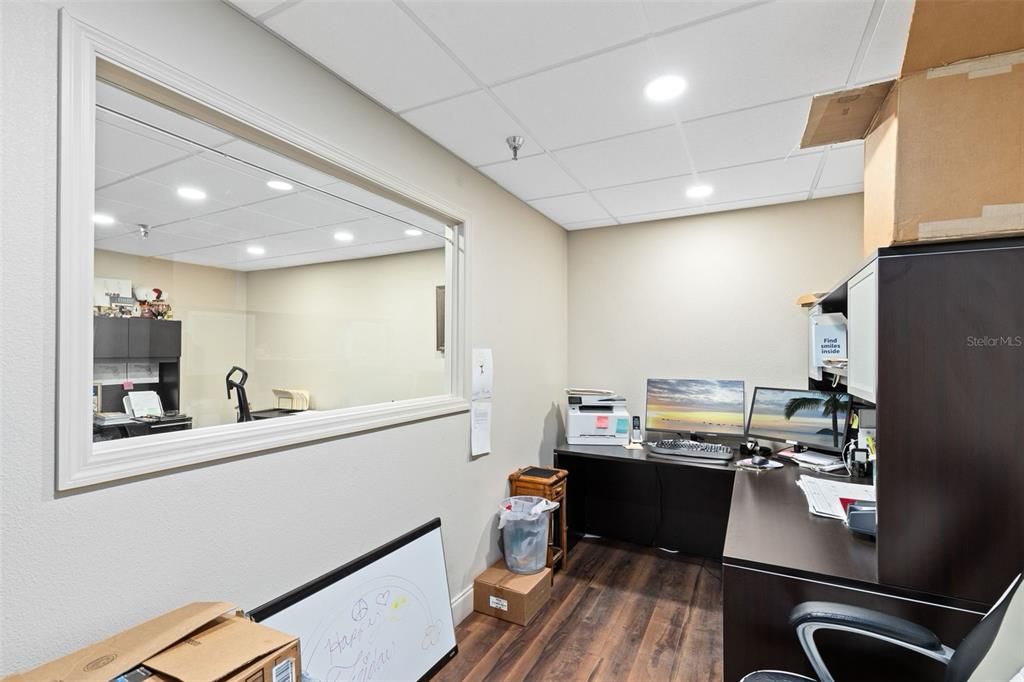 Home Office, Interior, Recessed Lighting, Wood Texture Flooring