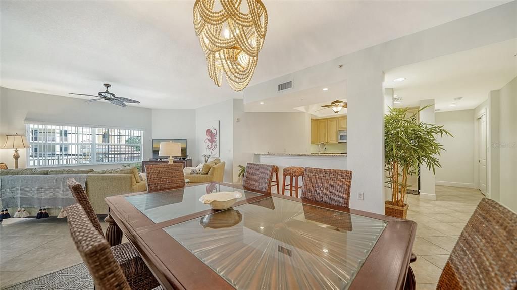 Chandelier, Dining room, Interior, Kitchen, Living room, Recessed Lighting