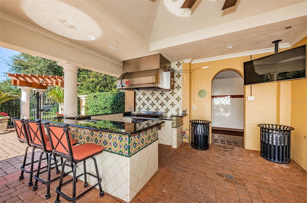 Exterior, Outdoor Kitchen