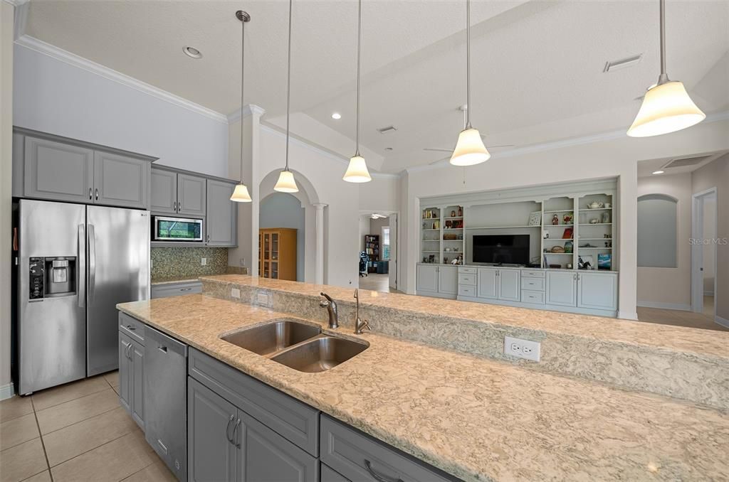 Interior, Kitchen, Pendant Lights, Recessed Lighting, Stainless Steel Appliances