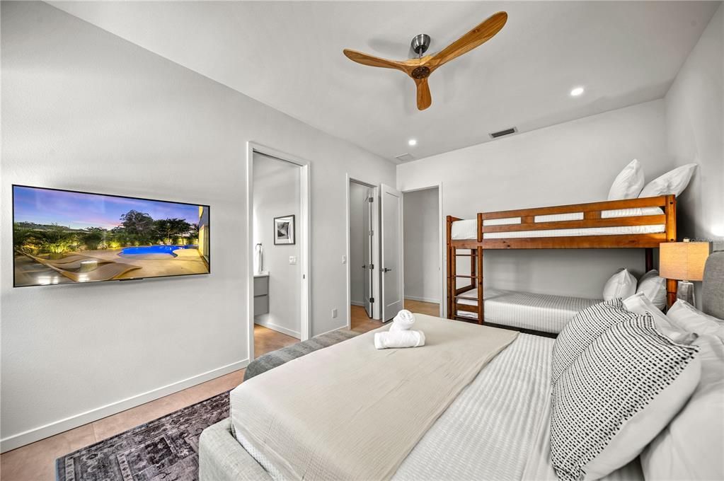 Bedroom, Interior, Recessed Lighting