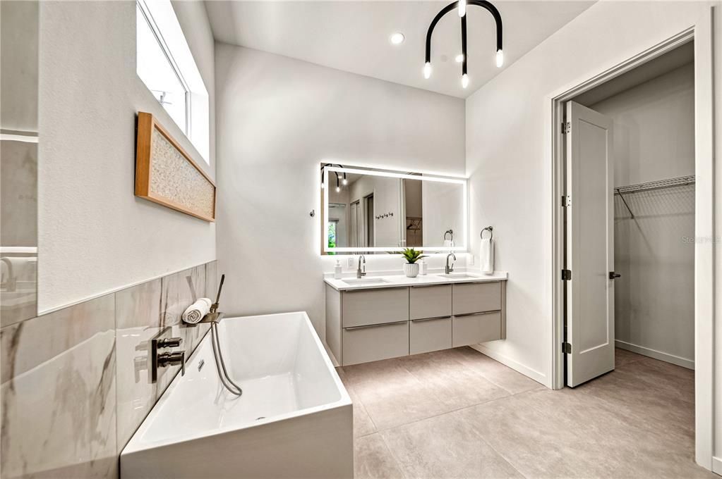 Bathroom, Dual Sink Vanities, Free Standing Baths, Interior, Pendant Lights, Recessed Lighting