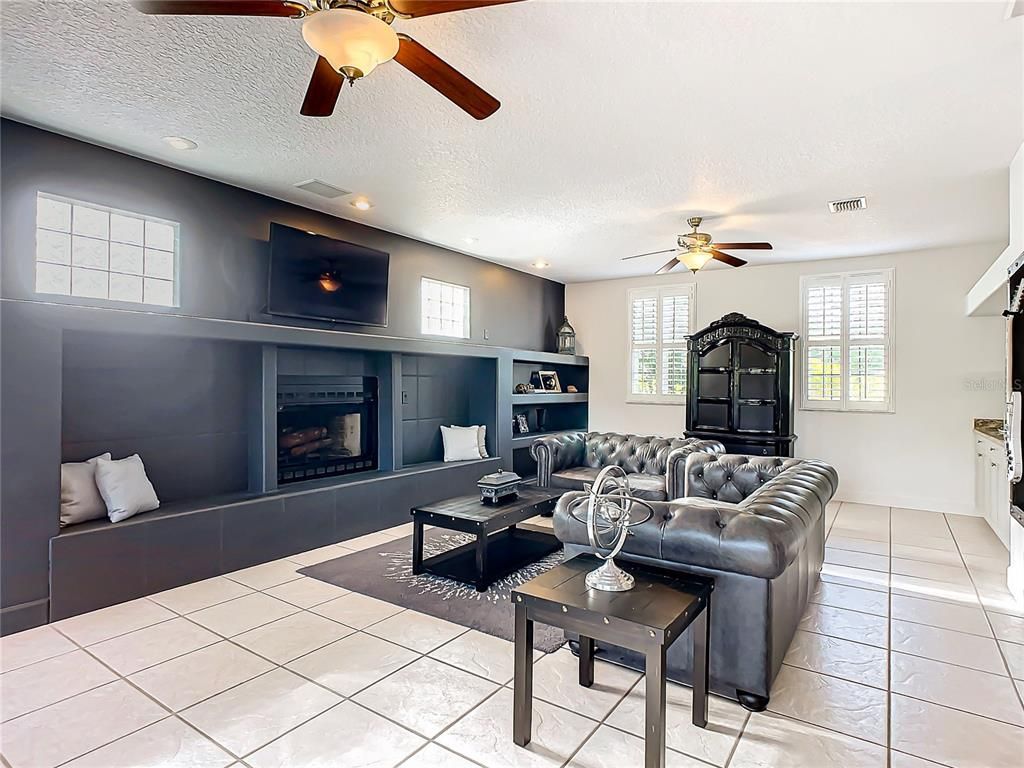Fireplace, Interior, Living room, Recessed Lighting